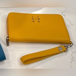 Thirty One All About the Benjamins Wristlet